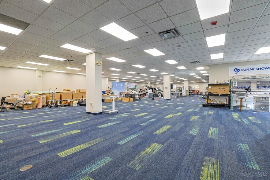 More Photos Of 6951 Cintas Blvd, Mason Office For Sale