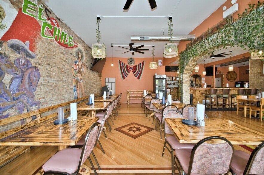 More Photos Of 3034-3040 W Montrose Ave, Chicago Apartments For Sale