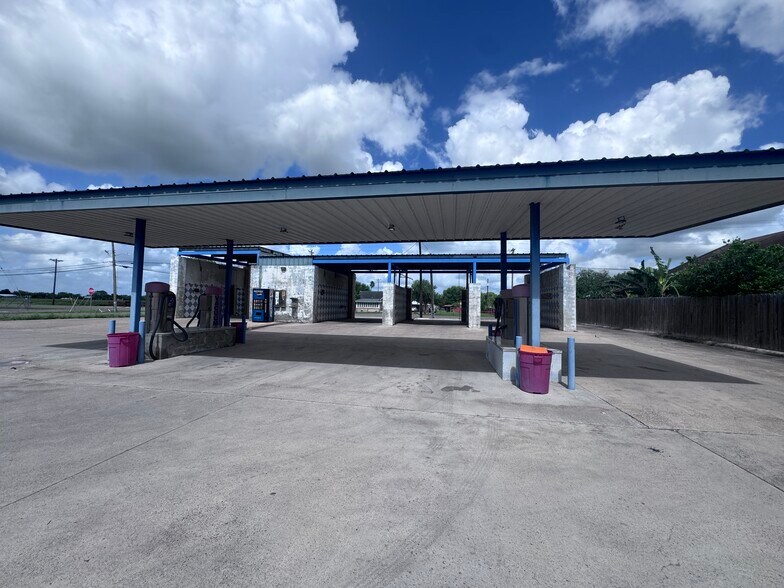 More Photos Of 309 Main, Santa Rosa Carwash For Sale