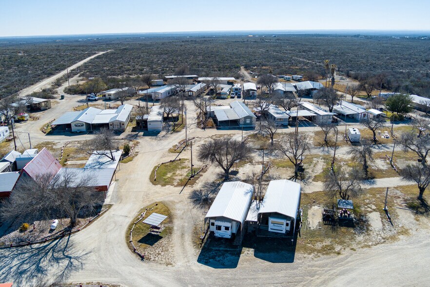 More Photos Of 9685 US 90 hwy, Del Rio Manufactured Housing Mobile Home Park For Sale