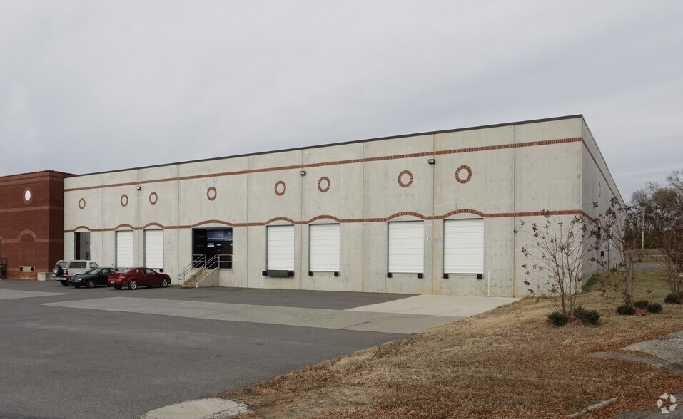 More Photos Of 205 Quantz St, Rock Hill Warehouse For Lease