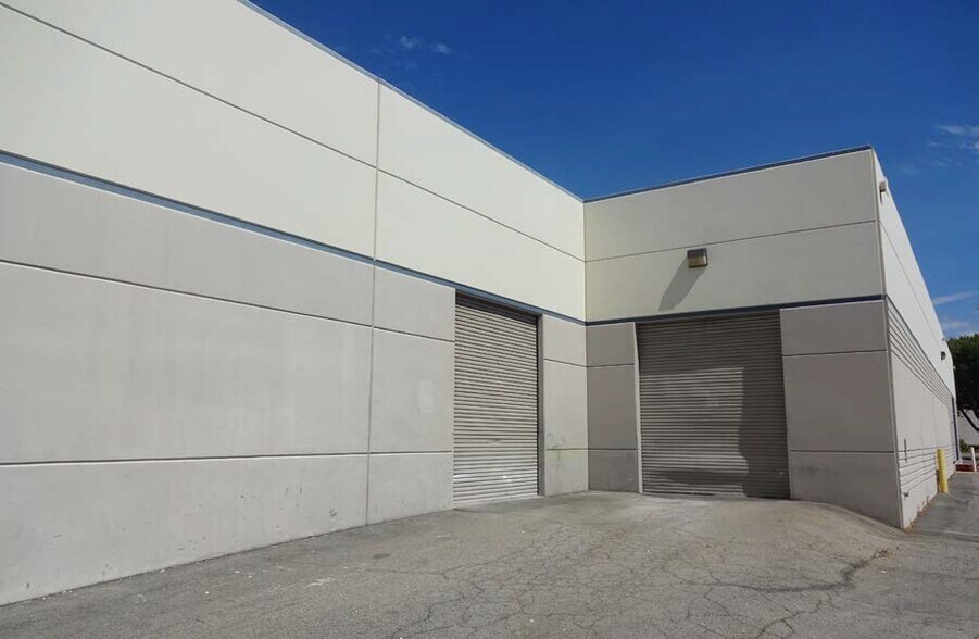 More Photos Of 25647 Rye Canyon Rd, Valencia Warehouse For Lease
