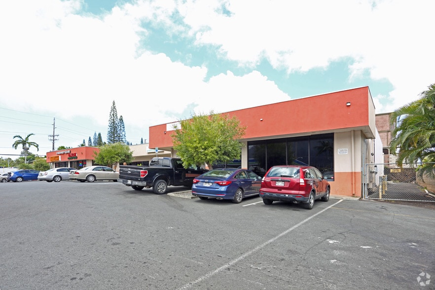 More Photos Of 45-1151 Kamehameha Hwy, Kaneohe Restaurant For Lease