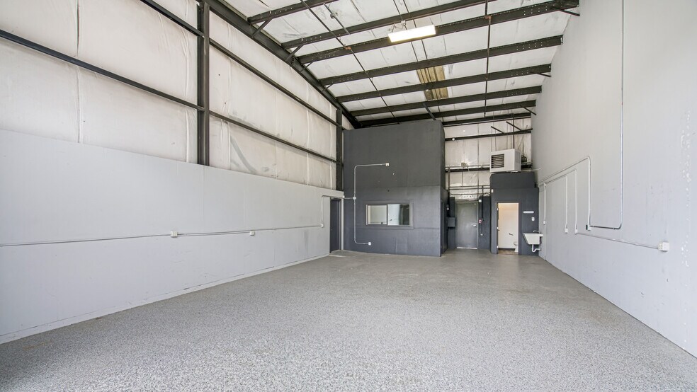 More Photos Of 1448 Grove St, Healdsburg Industrial For Lease