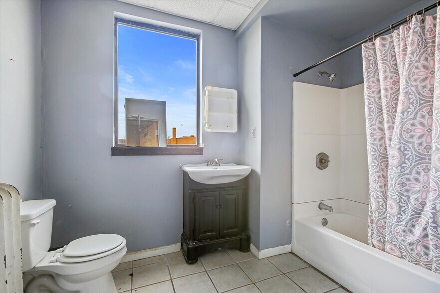 More Photos Of 219-223 S Main St, Wilkes Barre General Retail For Sale