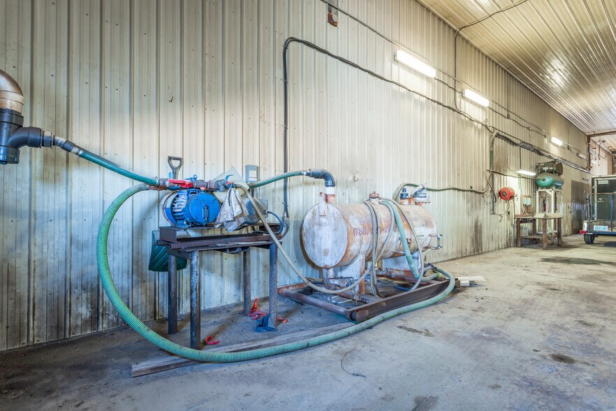 More Photos Of 310 Williams Industrial Dr, Neilburg Service For Sale