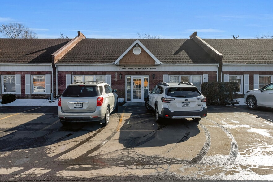 More Photos Of 4233-4227 Maple Rd, Buffalo Medical For Sale