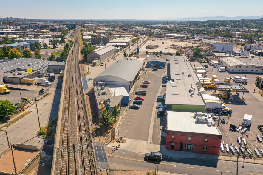 More Photos Of 900 W 1st Ave, Denver Storefront For Lease