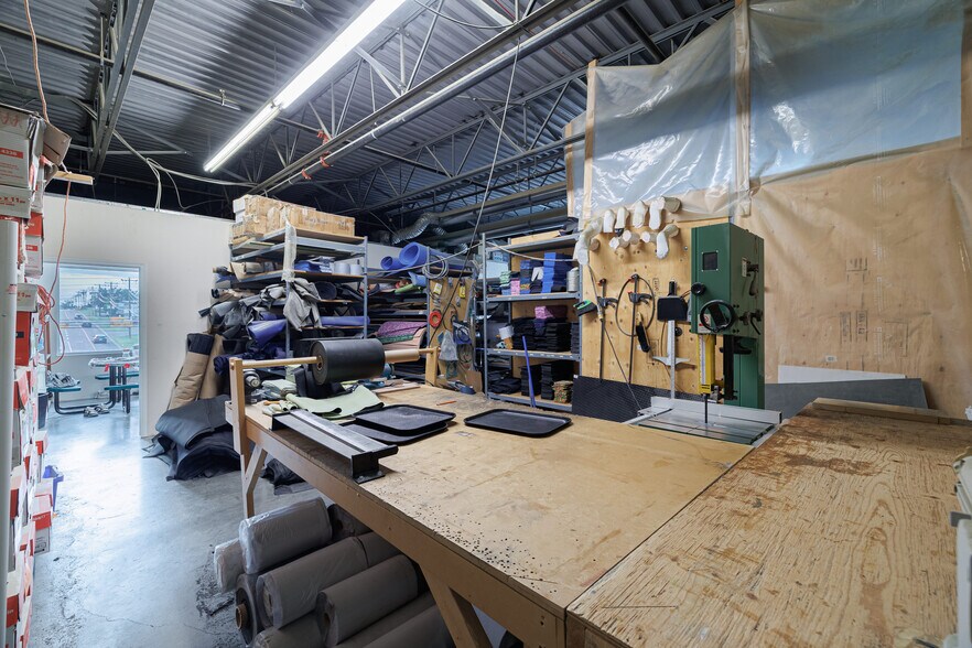 More Photos Of 6701-6777 Fairmount Dr SE, Calgary Warehouse For Lease