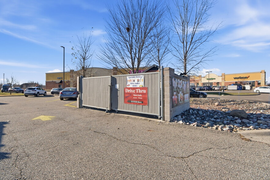 More Photos Of 50 County Road 120, Saint Cloud Fast Food For Sale