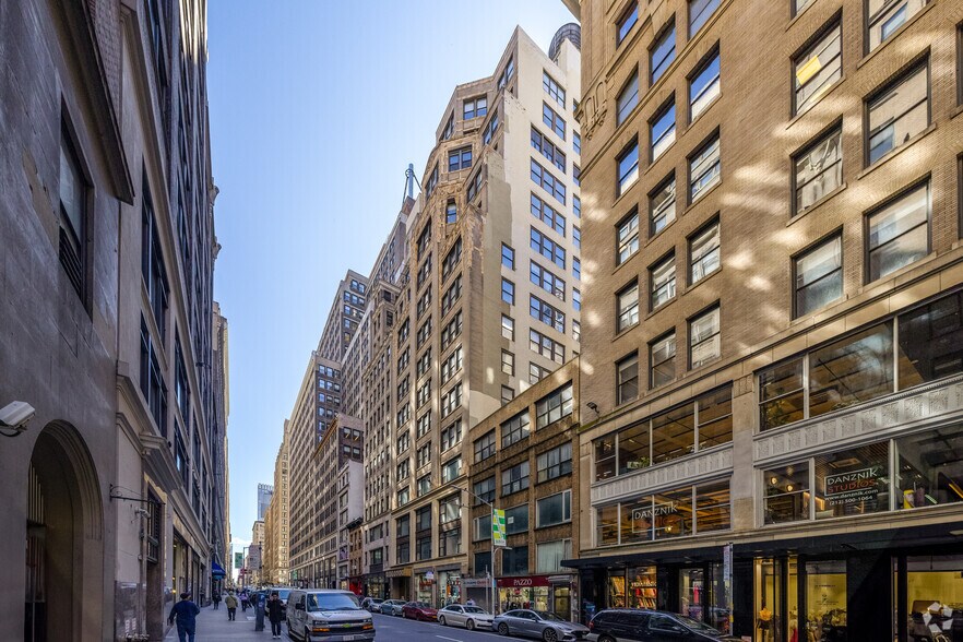 Primary Photo Of 226 W 37th St, New York Office For Lease