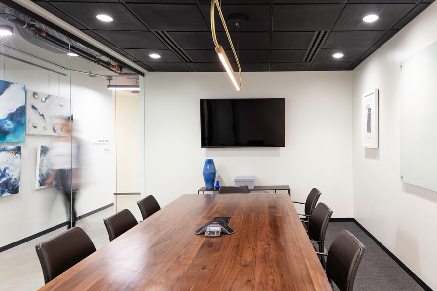 More Photos Of 150 Fayetteville St, Raleigh Office For Lease