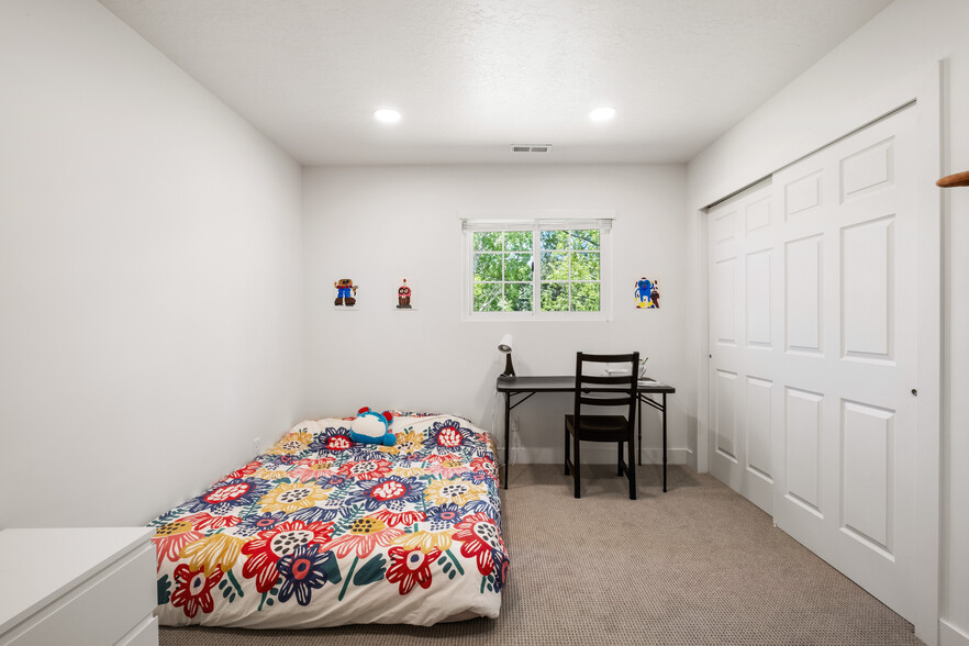 More Photos Of 49 N 300 E, Midway Apartments For Sale