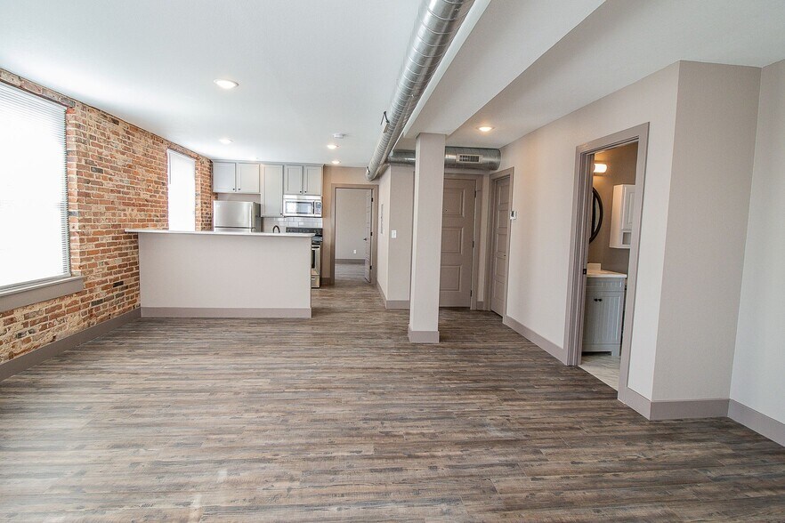 More Photos Of 203 Elm St, Washington Multifamily For Sale