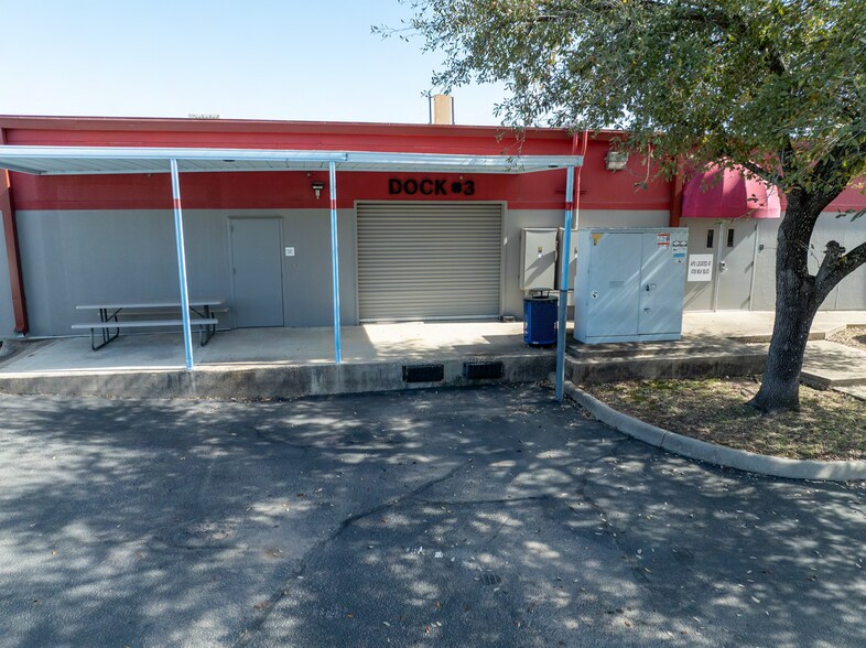 More Photos Of 4405 Springdale Rd, Austin Light Manufacturing For Lease