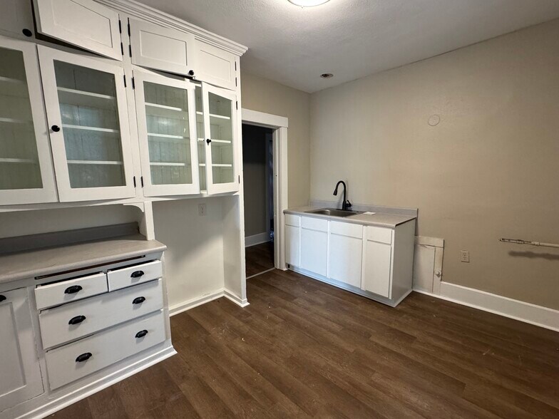 More Photos Of , Springfield Multifamily For Sale