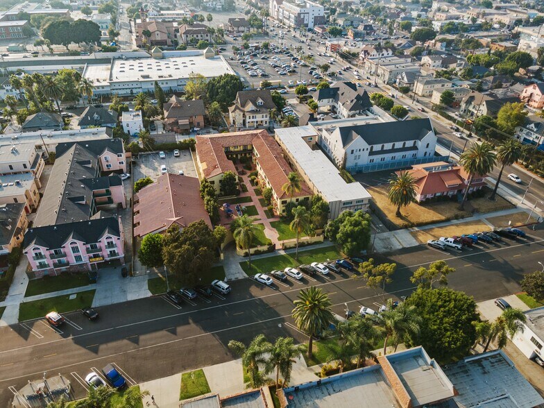 More Photos Of 2623 Ellendale Pl, Los Angeles Apartments For Sale