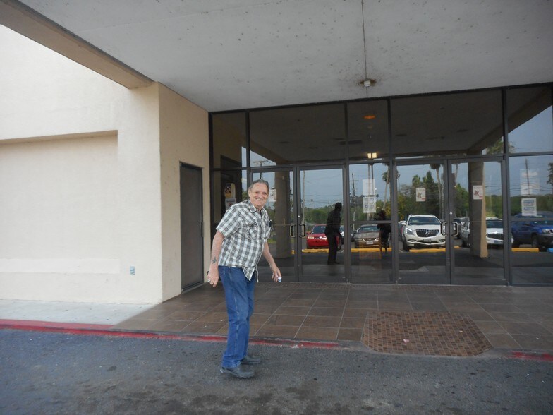 More Photos Of 864 Central Blvd, Brownsville Medical For Sale