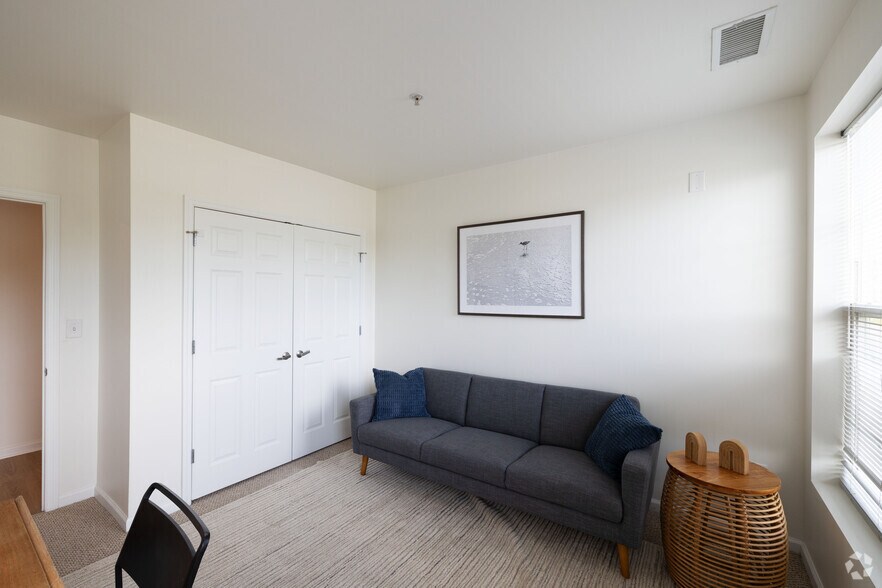 More Photos Of 2113 Ellsworth Blvd, Malta Apartments For Lease