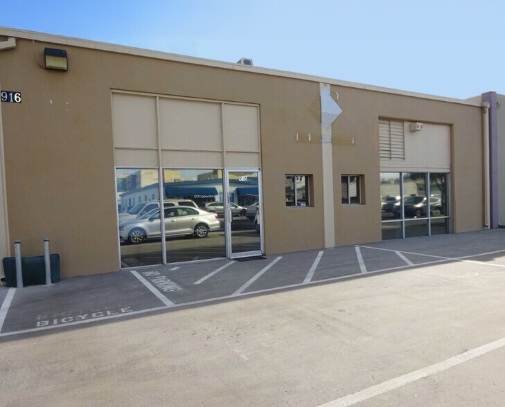 More Photos Of 916 Commercial St, Palo Alto Warehouse For Lease