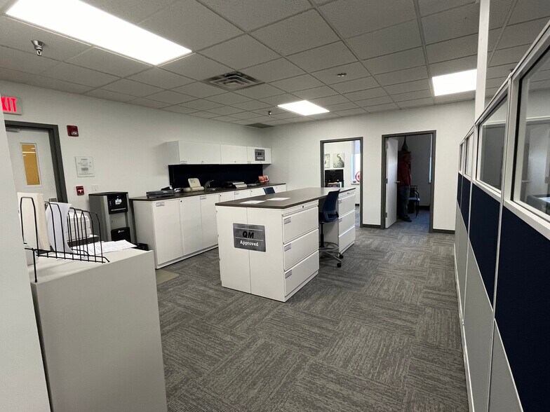 More Photos Of 401 Technology Dr, Canonsburg Light Distribution For Sale