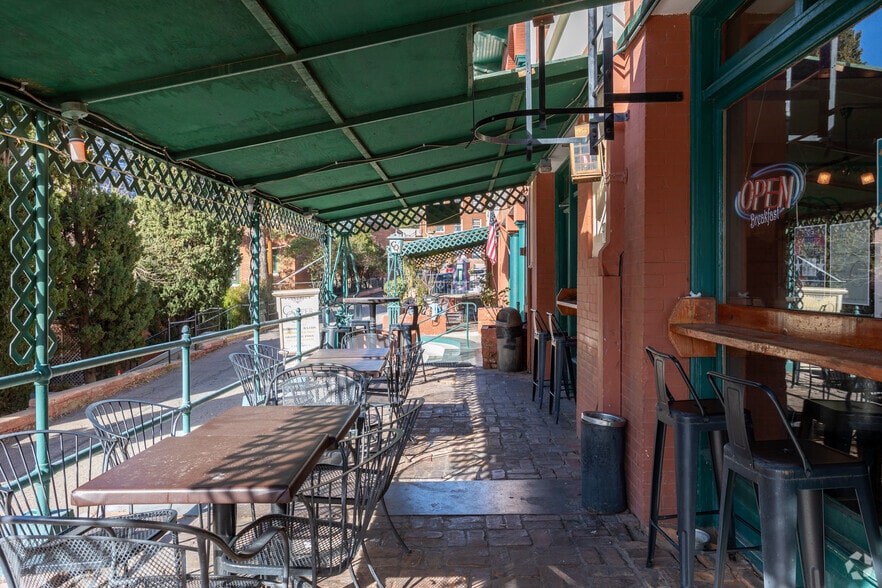 More Photos Of 11 Howell Ave, Bisbee Hotel For Sale