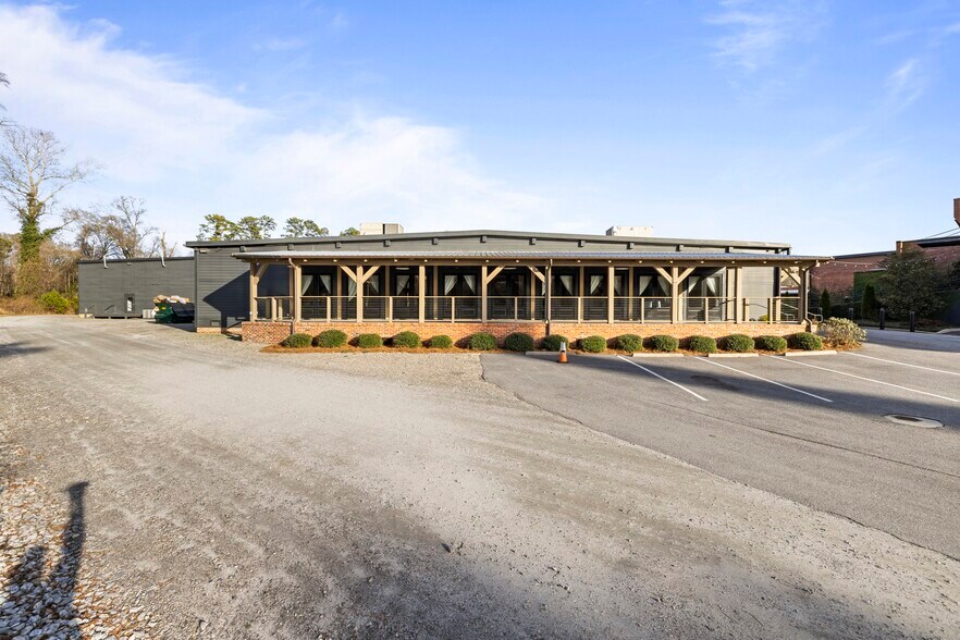 More Photos Of 600 S Broad St, Monroe Manufacturing For Lease