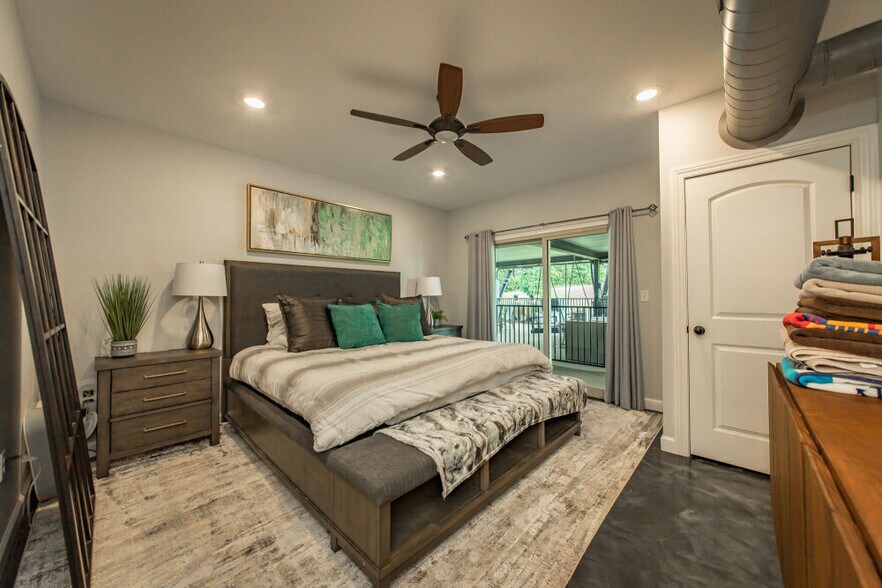 More Photos Of 7910 Edgemont Rd, Greers Ferry Apartments For Sale