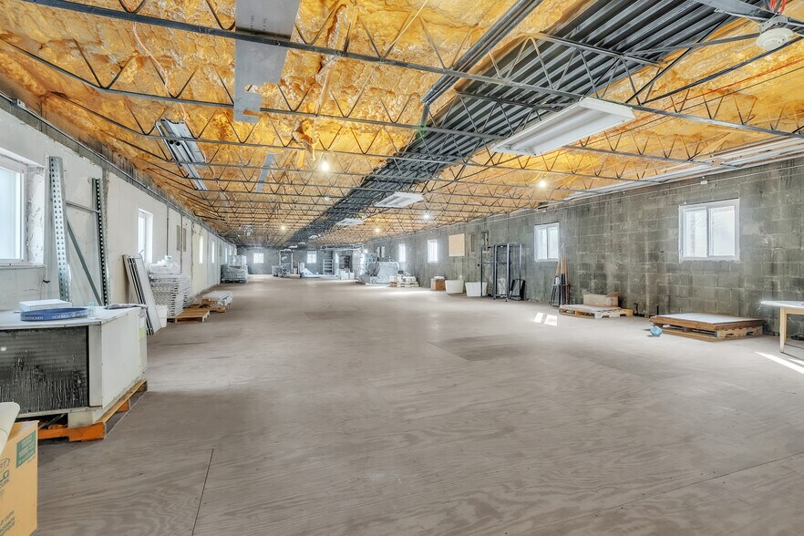 More Photos Of 1450 Pa-51, Clairton Office For Sale
