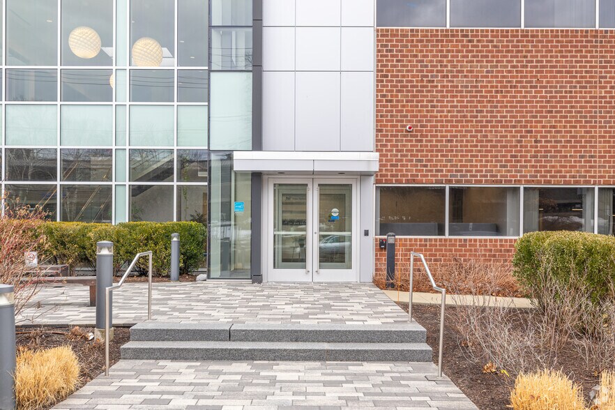 More Photos Of 300 Billerica Rd, Chelmsford Unknown For Lease