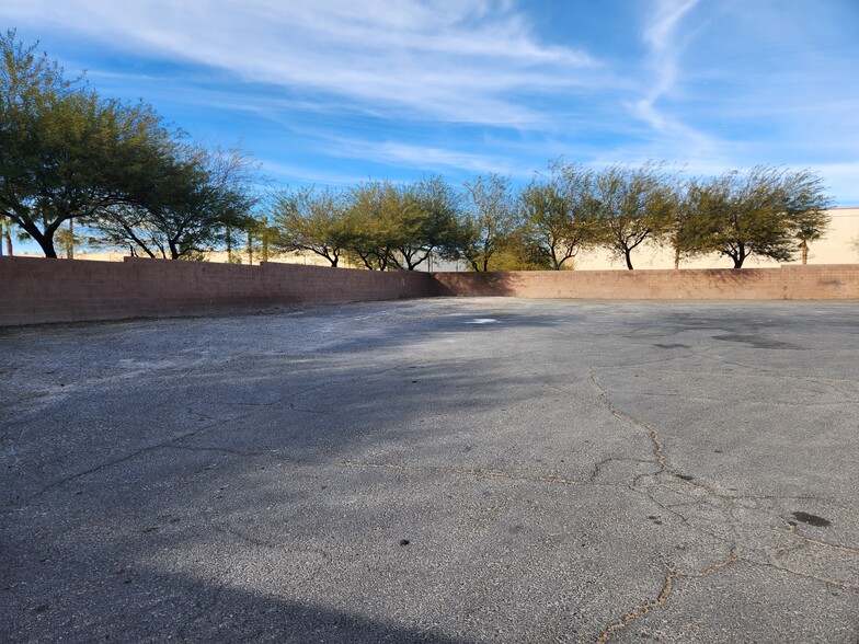 More Photos Of 3407 Ringstar Rd, North Las Vegas Land For Lease