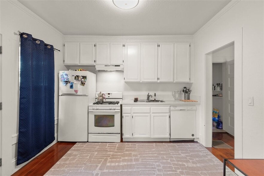 More Photos Of 321 Grand Blvd, San Mateo Multifamily For Sale