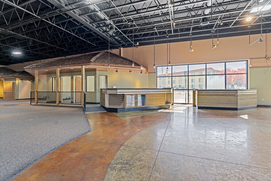 More Photos Of 1759 W Avenue J12, Lancaster Freestanding For Lease