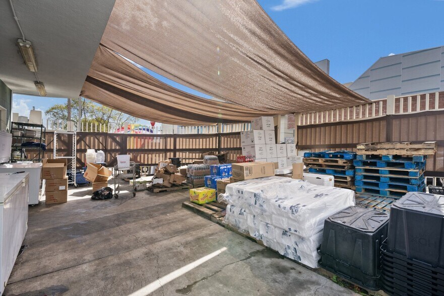 More Photos Of 920 N Bonnie Beach Pl, Los Angeles Freestanding For Sale