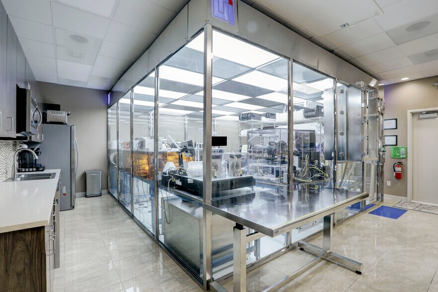 More Photos Of 12234 Shadow Creek Parkway, Pearland Medical For Lease