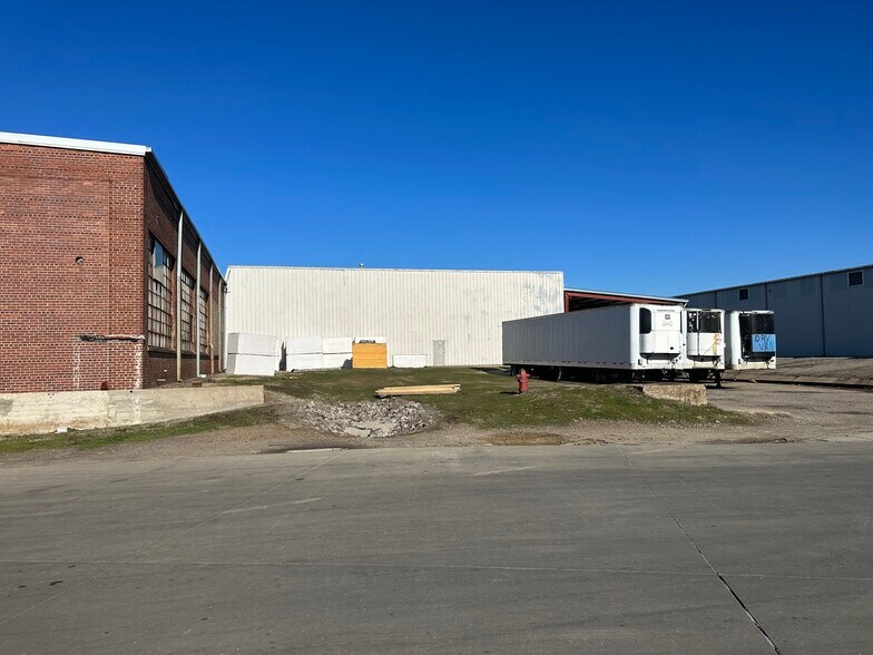More Photos Of 4601 Newlon Rd, Fort Smith Distribution For Lease