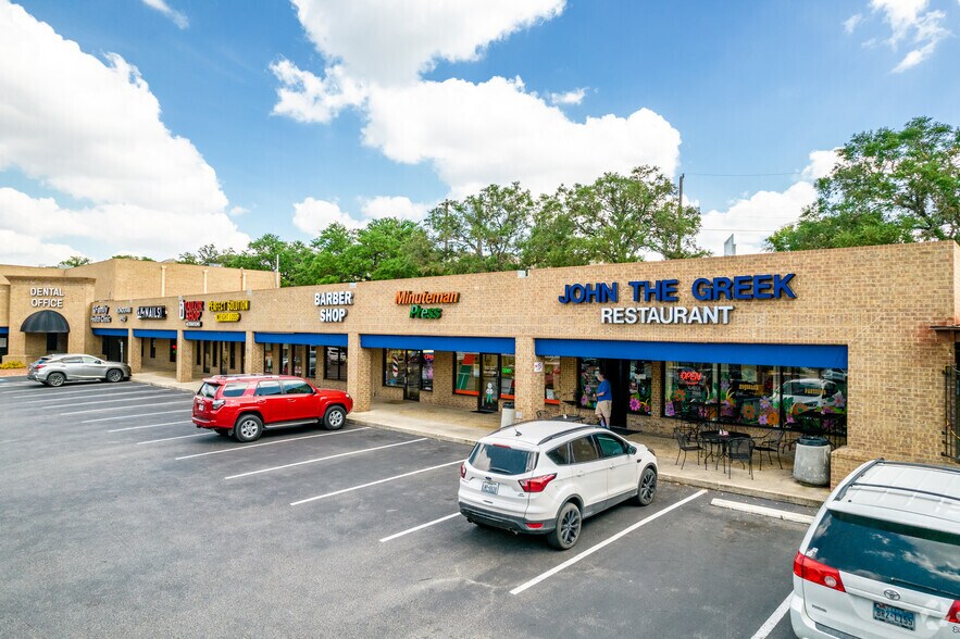 More Photos Of 16602-16668 San Pedro Ave, San Antonio Unknown For Lease
