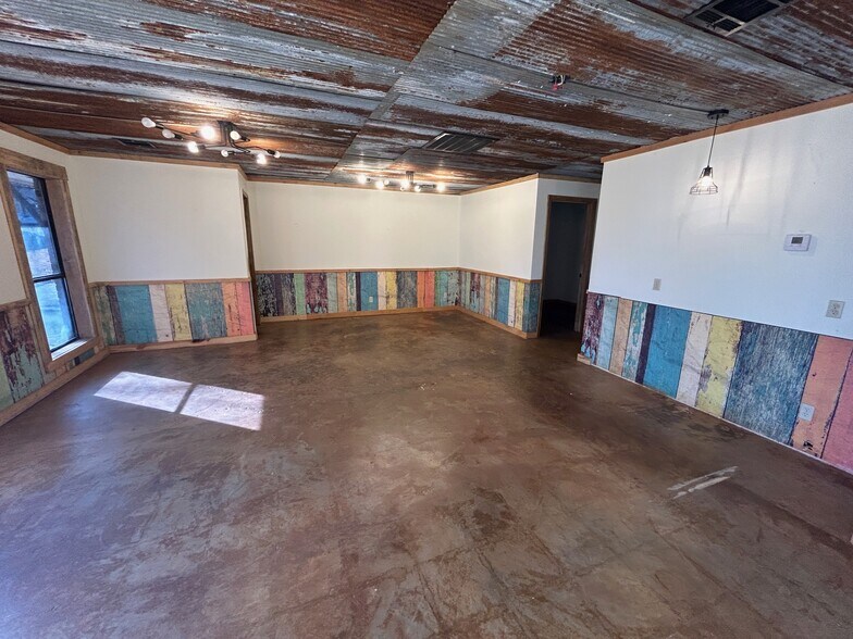 More Photos Of 505 N Washington St, Farmerville Office For Lease