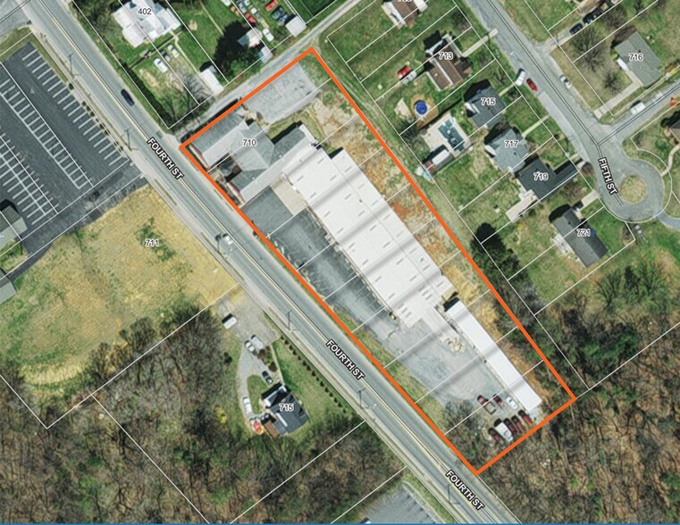 More Photos Of 710 4th St, Shenandoah Warehouse For Sale