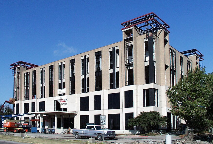 More Photos Of 558 S Central Expy, Richardson Office For Sale