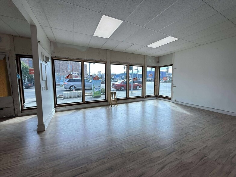 More Photos Of 775 S 38th St, Tacoma General Retail For Lease