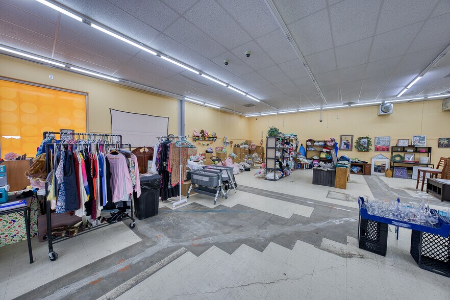 More Photos Of 13247 Jones St, Trona Freestanding For Sale