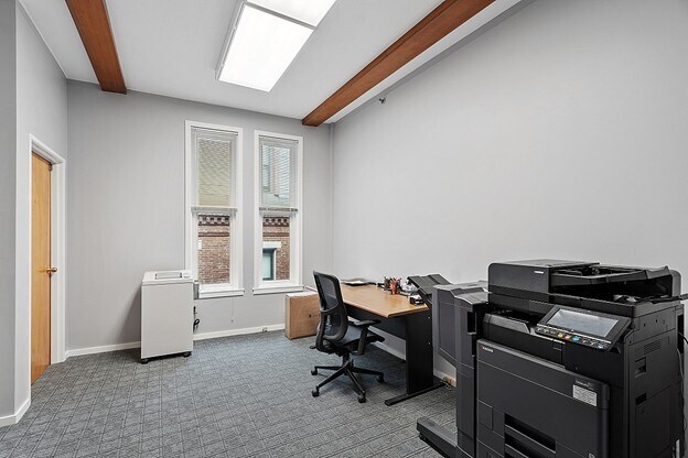More Photos Of 9-15 Pleasant St, Worcester Office Residential For Lease