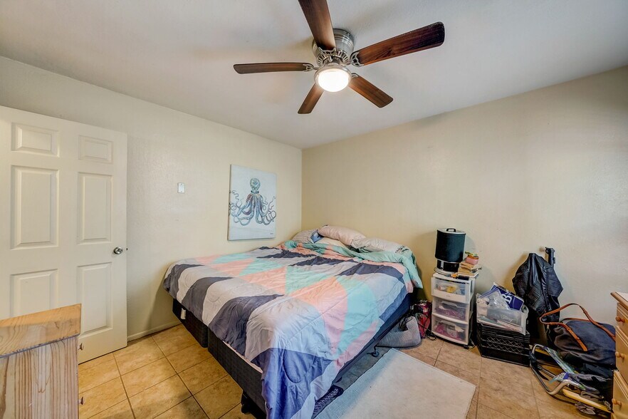 More Photos Of 3017 49th St S, Gulfport Apartments For Sale