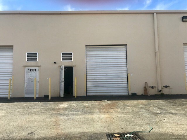More Photos Of 11379-11399 NW 122nd St, Medley Warehouse For Sale