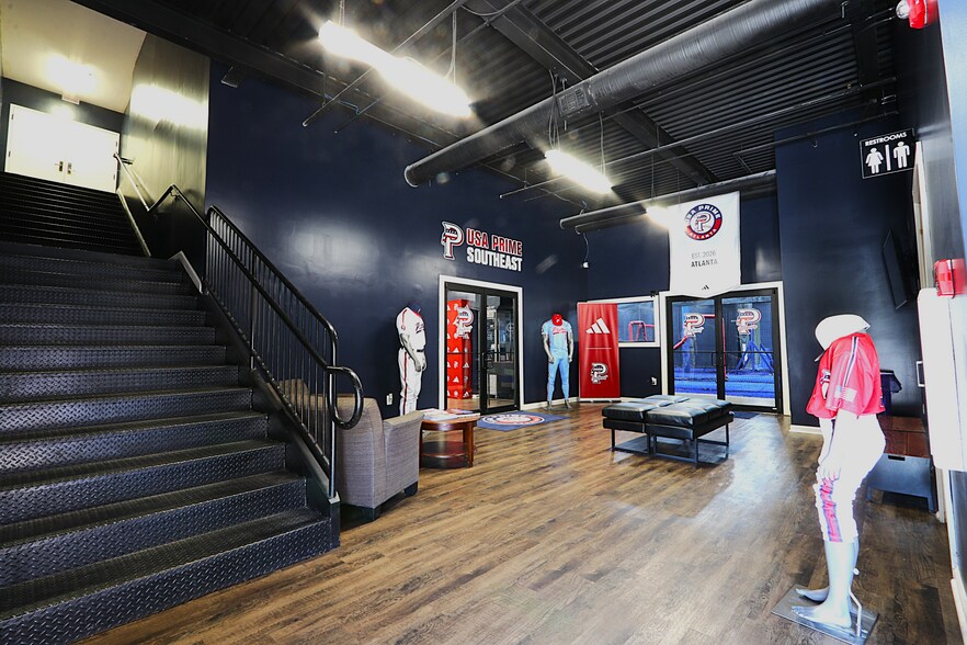 More Photos Of 775 NE Hawkins Store Rd, Kennesaw Freestanding For Sale