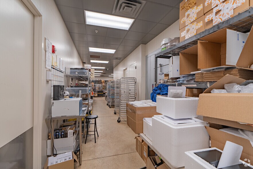 More Photos Of 1010 N Federal Hwy, Delray Beach General Retail For Sale