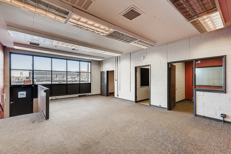 More Photos Of 1520 W 13th Ave, Denver Warehouse For Lease