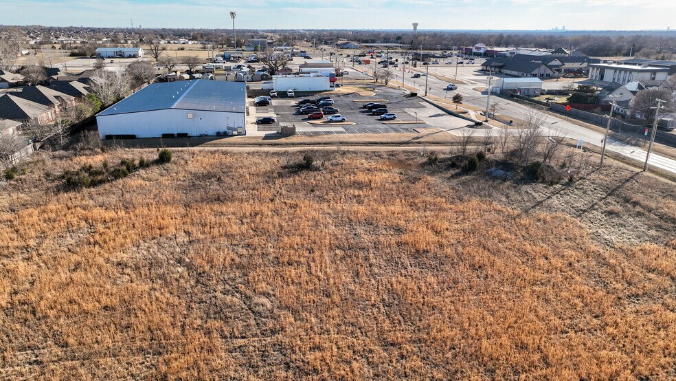 More Photos Of 11695 N Garnett Rd, Collinsville Land For Sale