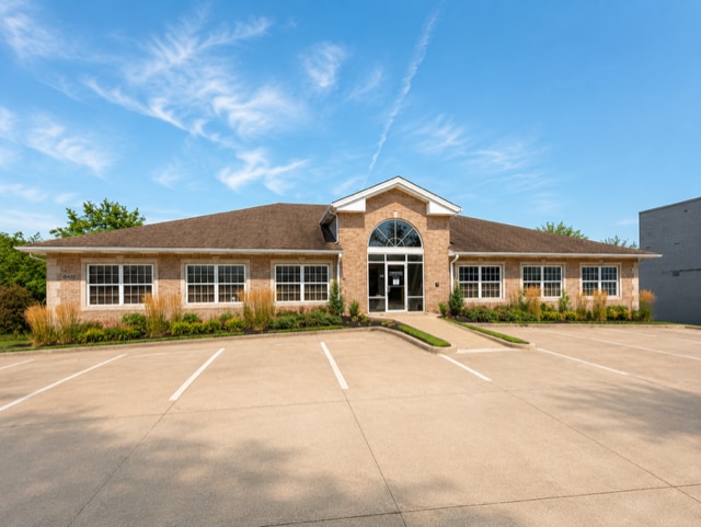 Primary Photo Of 18400 Pearl Rd, Strongsville Office For Lease